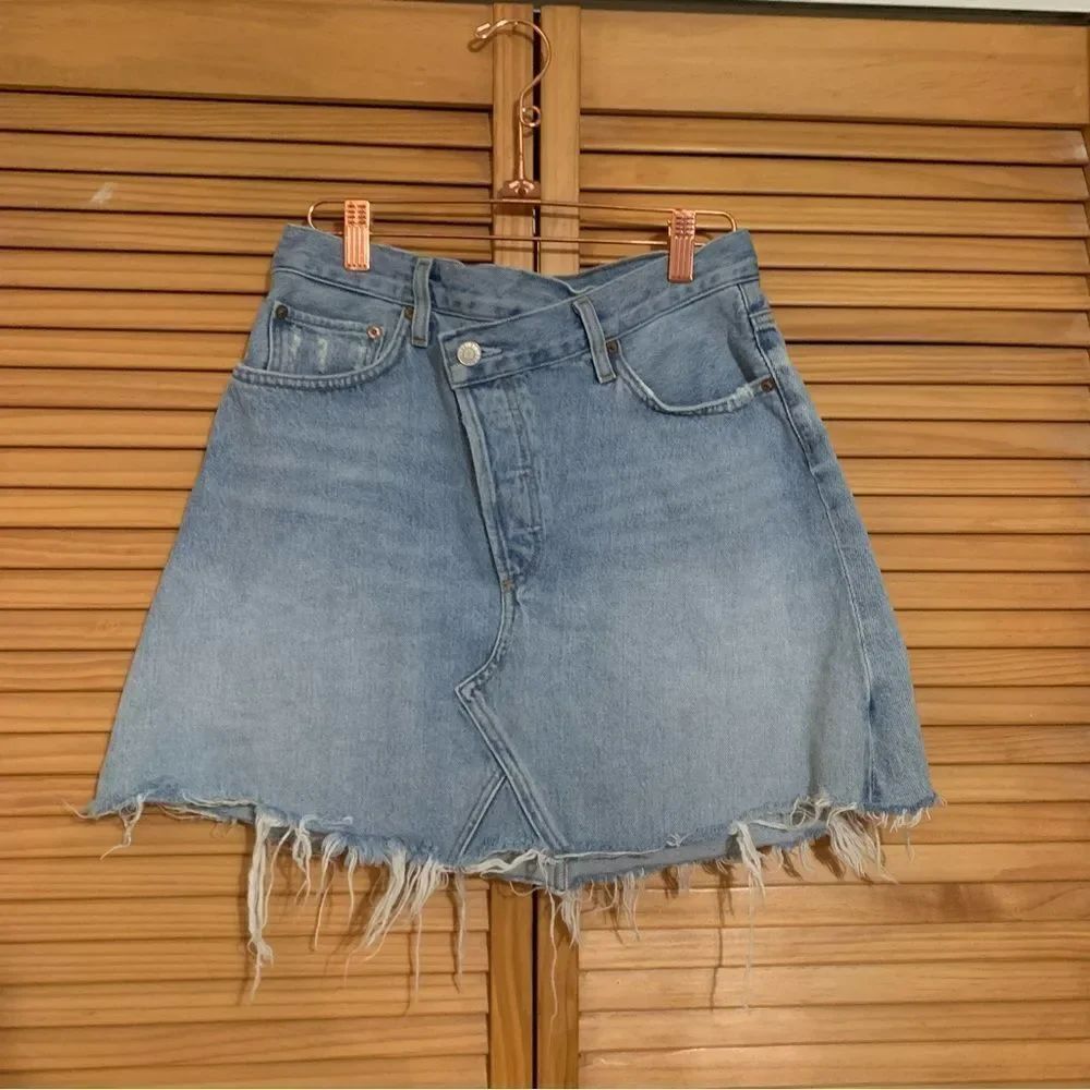 AGolde light wash denim skirt size 28